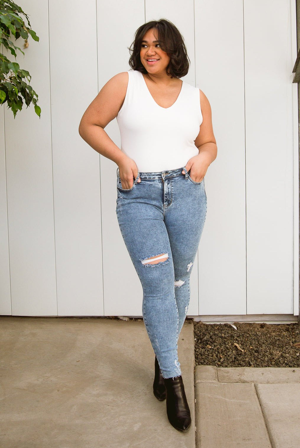 Acid Wash Destroyed Hem Skinny Jeans (Online Exclusive) - Uptown Boutique Ramona