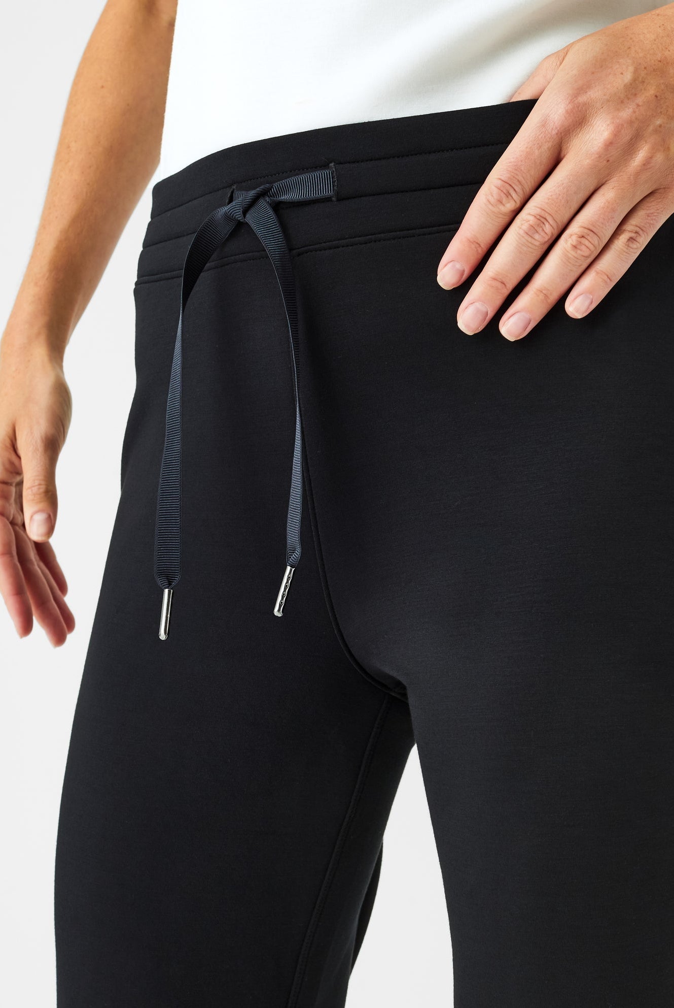 AirEssentials Tapered Pant - Uptown Boutique Ramona