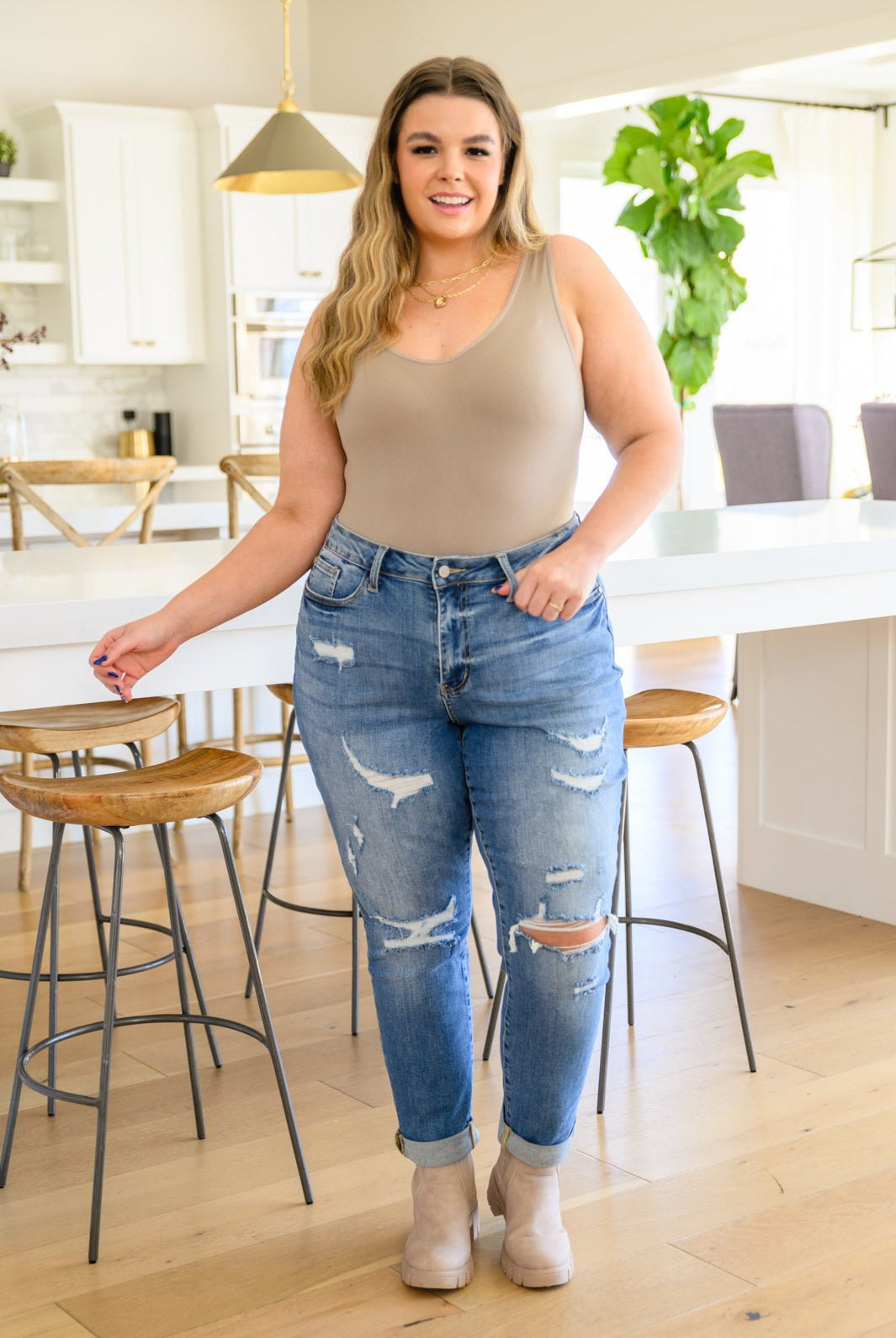Ashley Hi - Waist Destroyed Boyfriend Jeans (Online Exclusive) - Uptown Boutique Ramona
