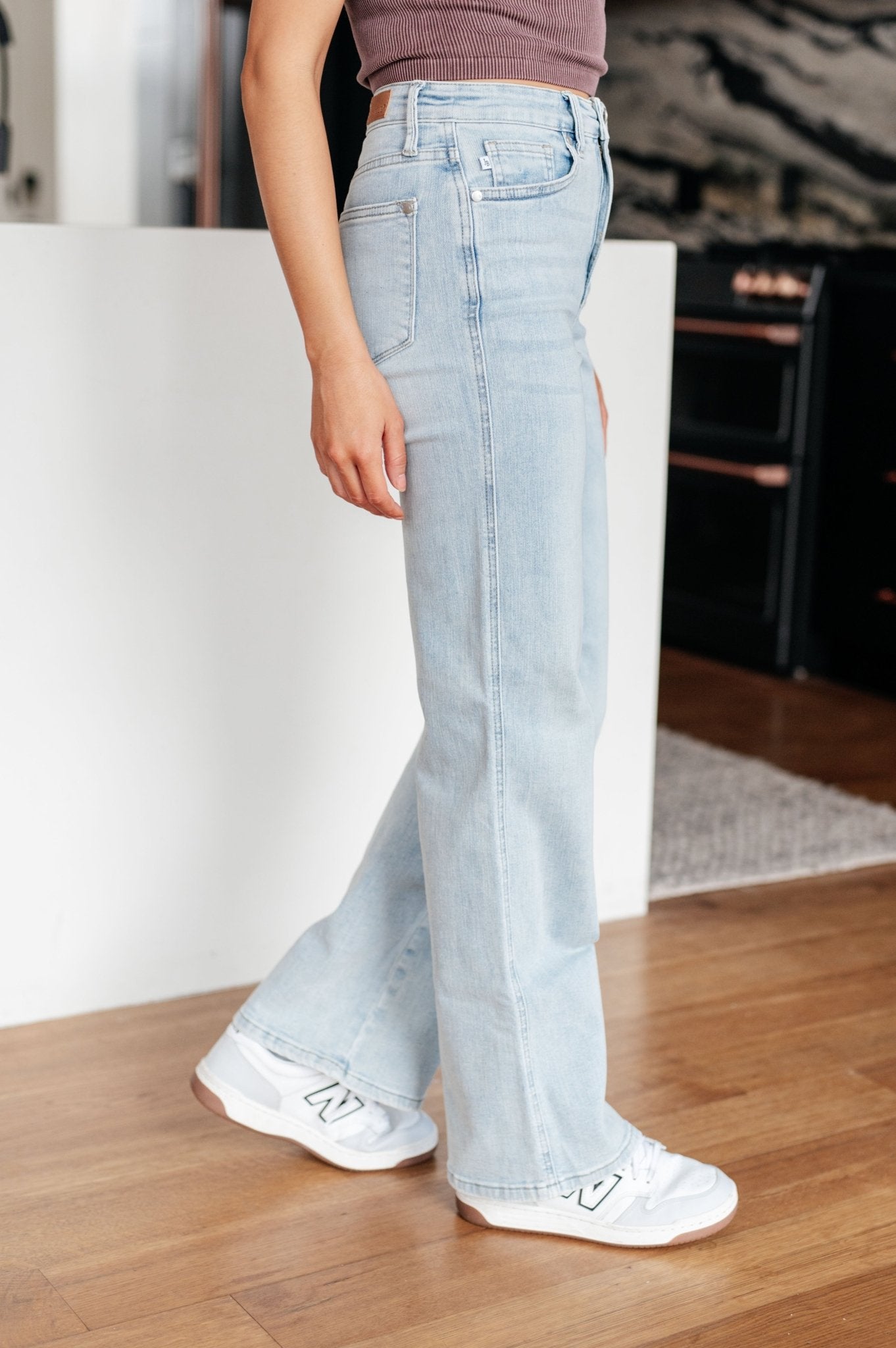 Brooke High Rise Control Top Vintage Wash Straight Jeans (Online Exclusive) - Uptown Boutique Ramona