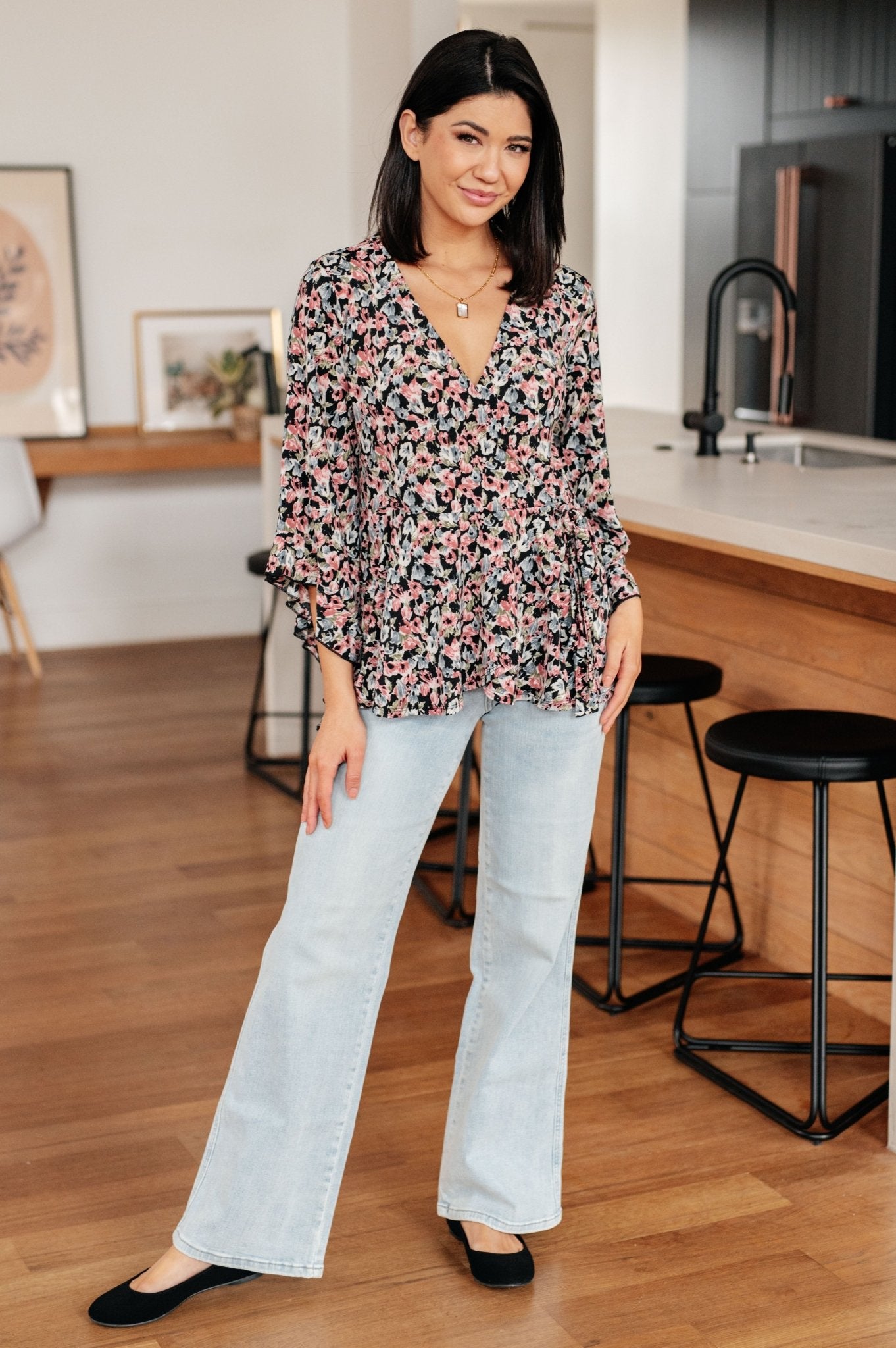 Have It All Angel Sleeve Top in Black Floral (Online Exclusive) - Uptown Boutique Ramona