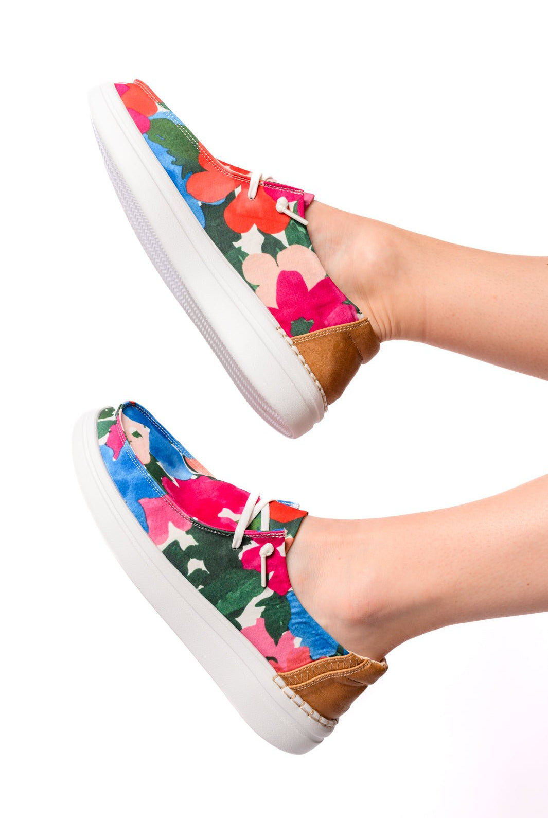 Kayak 2 Shoes in Floral (Online Exclusive) - Uptown Boutique Ramona
