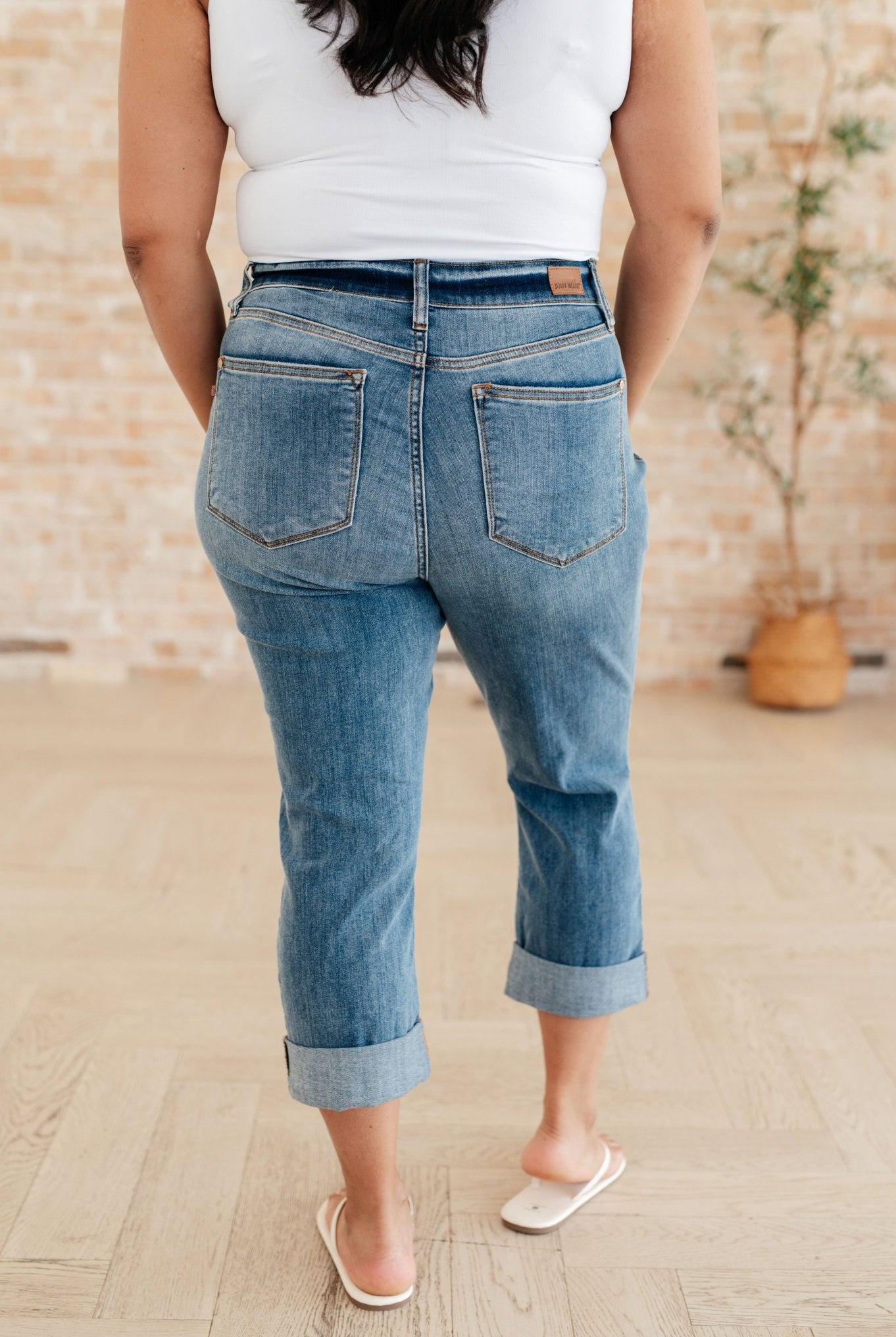 Laura Mid Rise Cuffed Skinny Capri Jeans (Online Exclusive) - Uptown Boutique Ramona