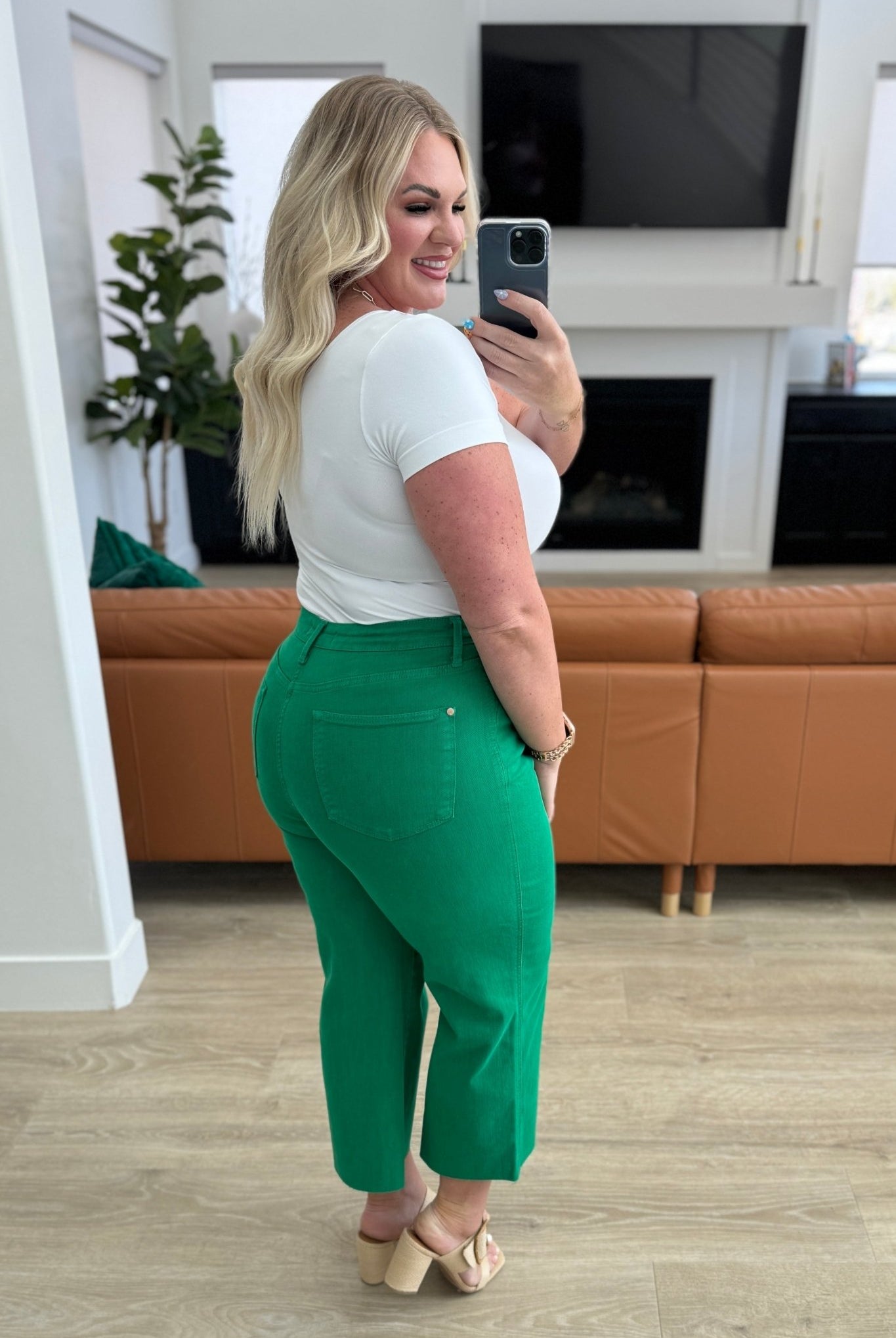 Lisa High Rise Control Top Wide Leg Crop Jeans in Kelly Green (Online Exclusive) - Uptown Boutique Ramona