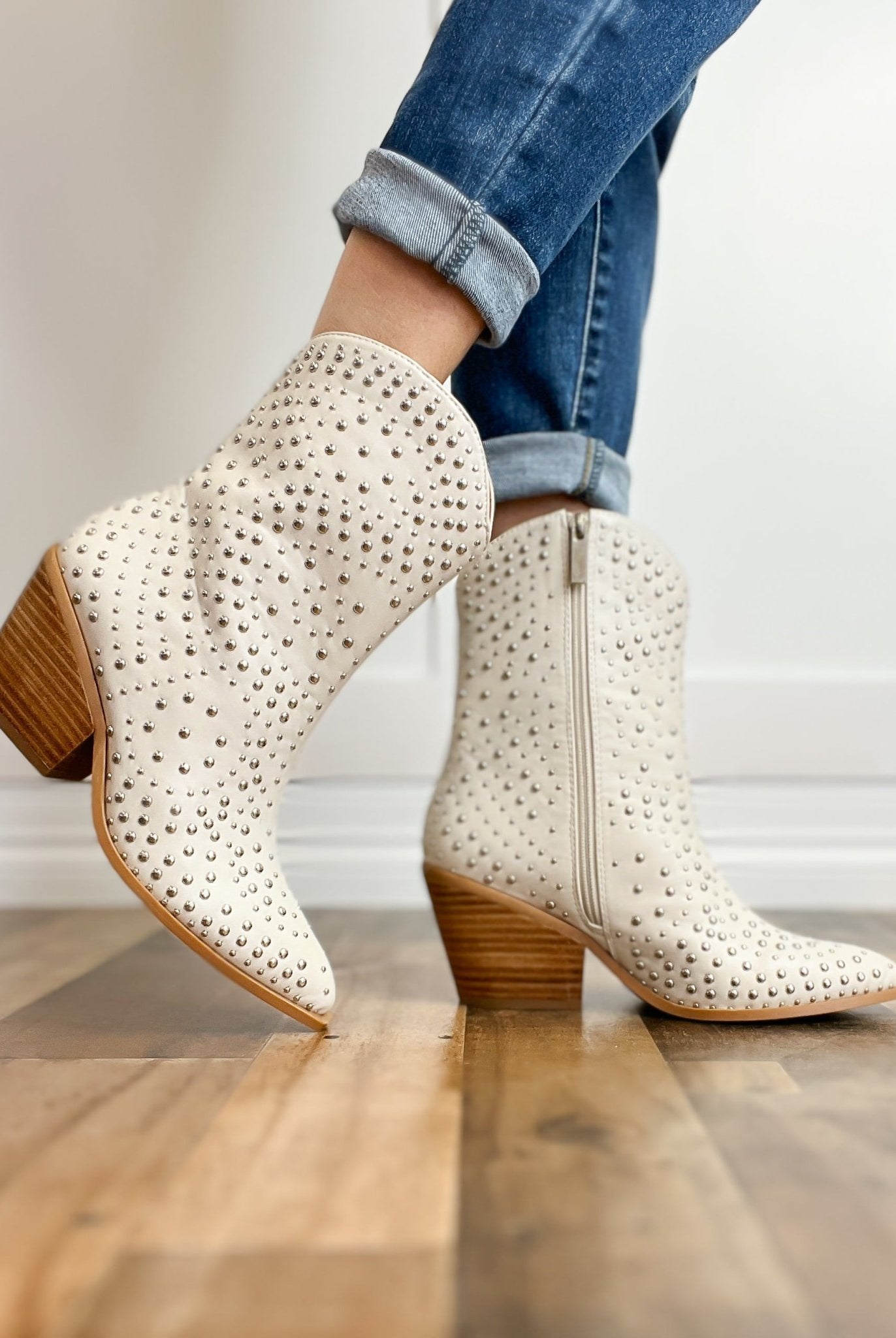 LOWLIGHTS - Uptown Boutique Ramona