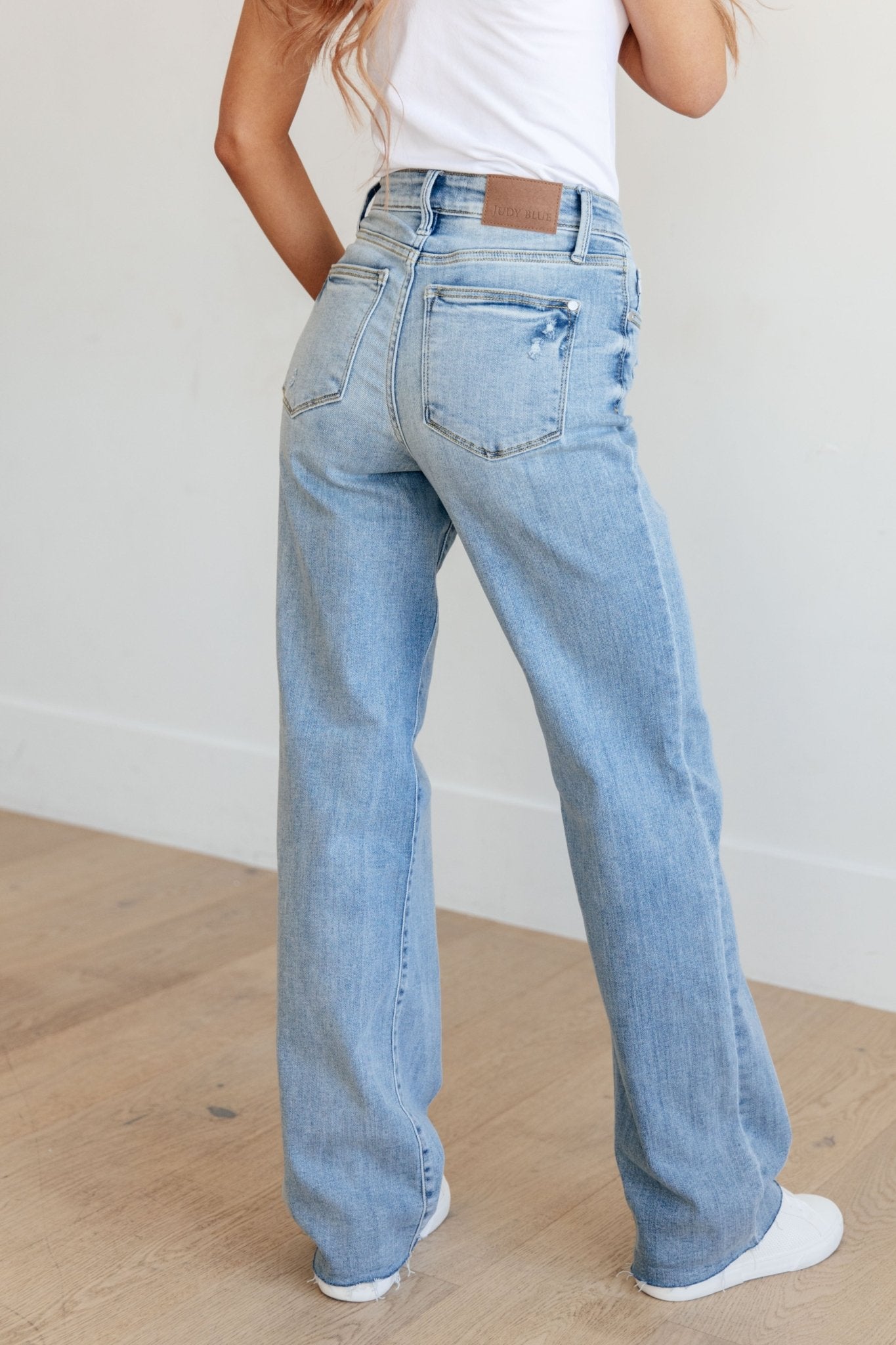 Mildred High Rise V Front Waistband Straight Jeans (Online Exclusive) - Uptown Boutique Ramona