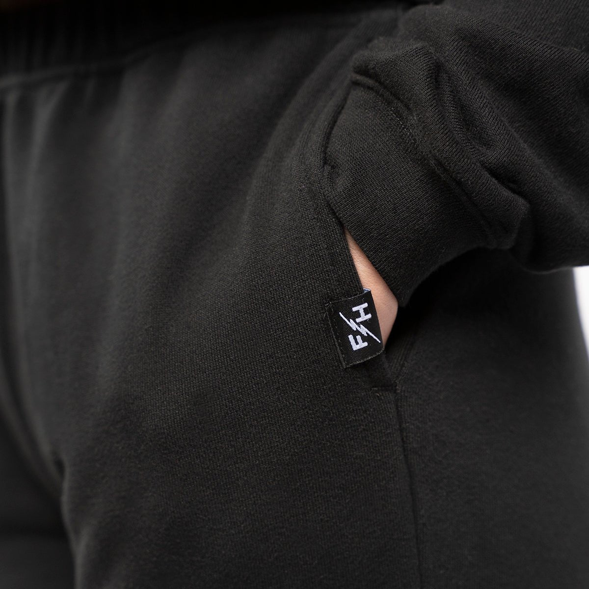 Phoenix Fleece Pant - Uptown Boutique Ramona