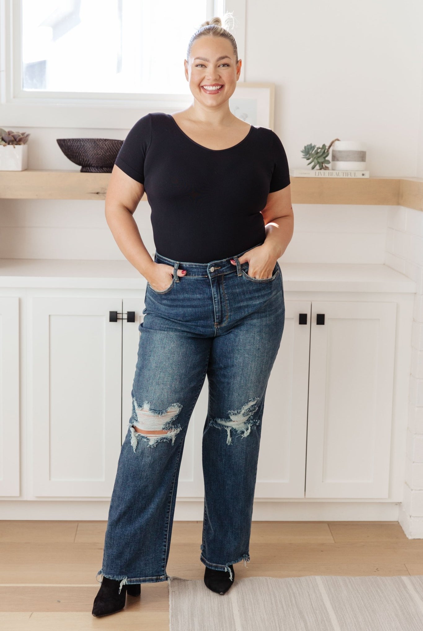 Rose High Rise 90's Straight Jeans in Dark Wash (Online Exclusive) - Uptown Boutique Ramona
