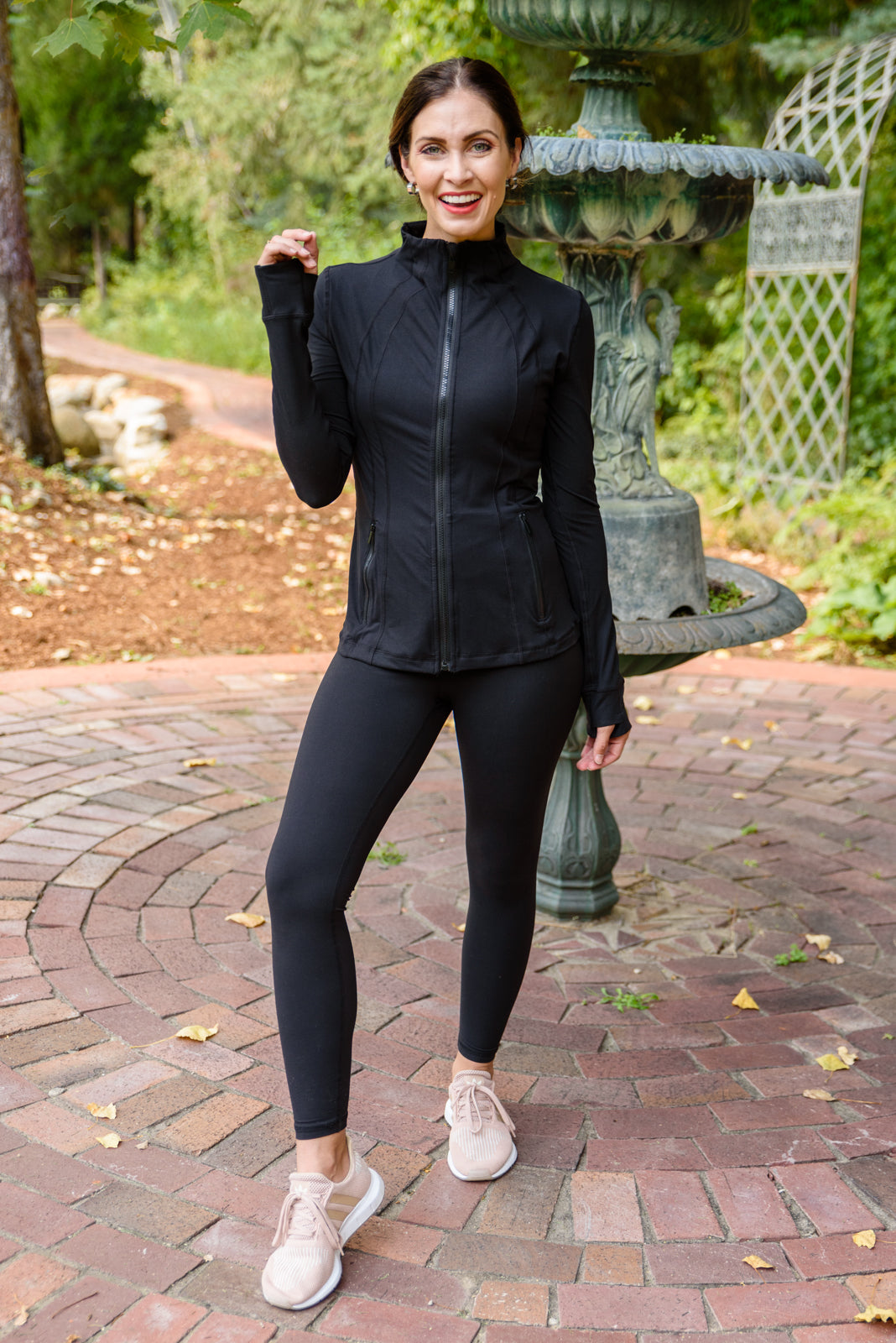 Staying Swift Activewear Jacket In Black (Online Exclusive) – Uptown  Boutique Ramona