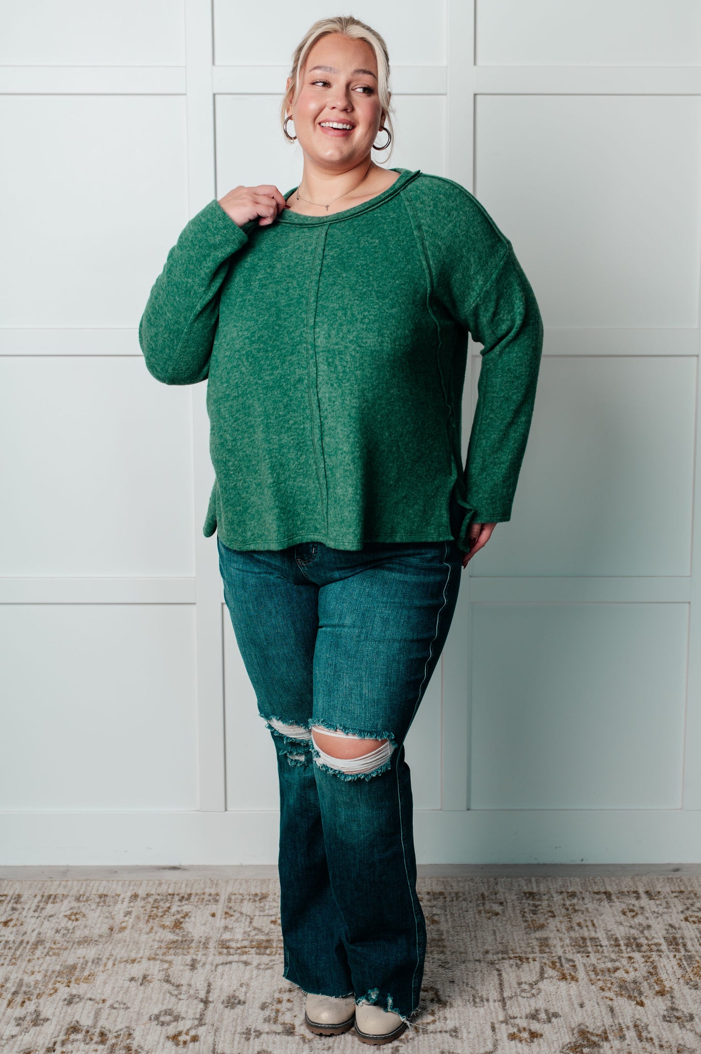 Simple Silhouette Brushed Hacci Sweater in Dark Green (Online Exclusive)