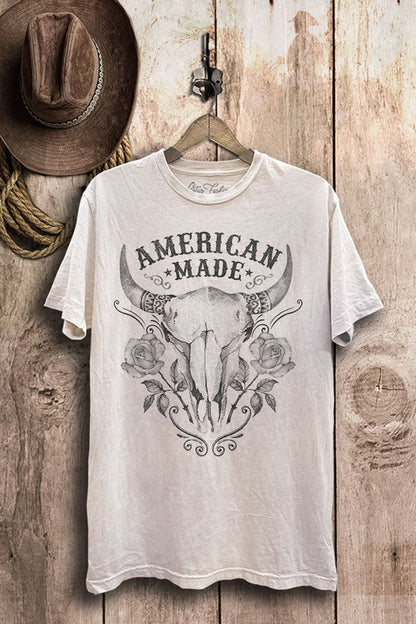T-shirt graphique surdimensionné de fabrication américaine
