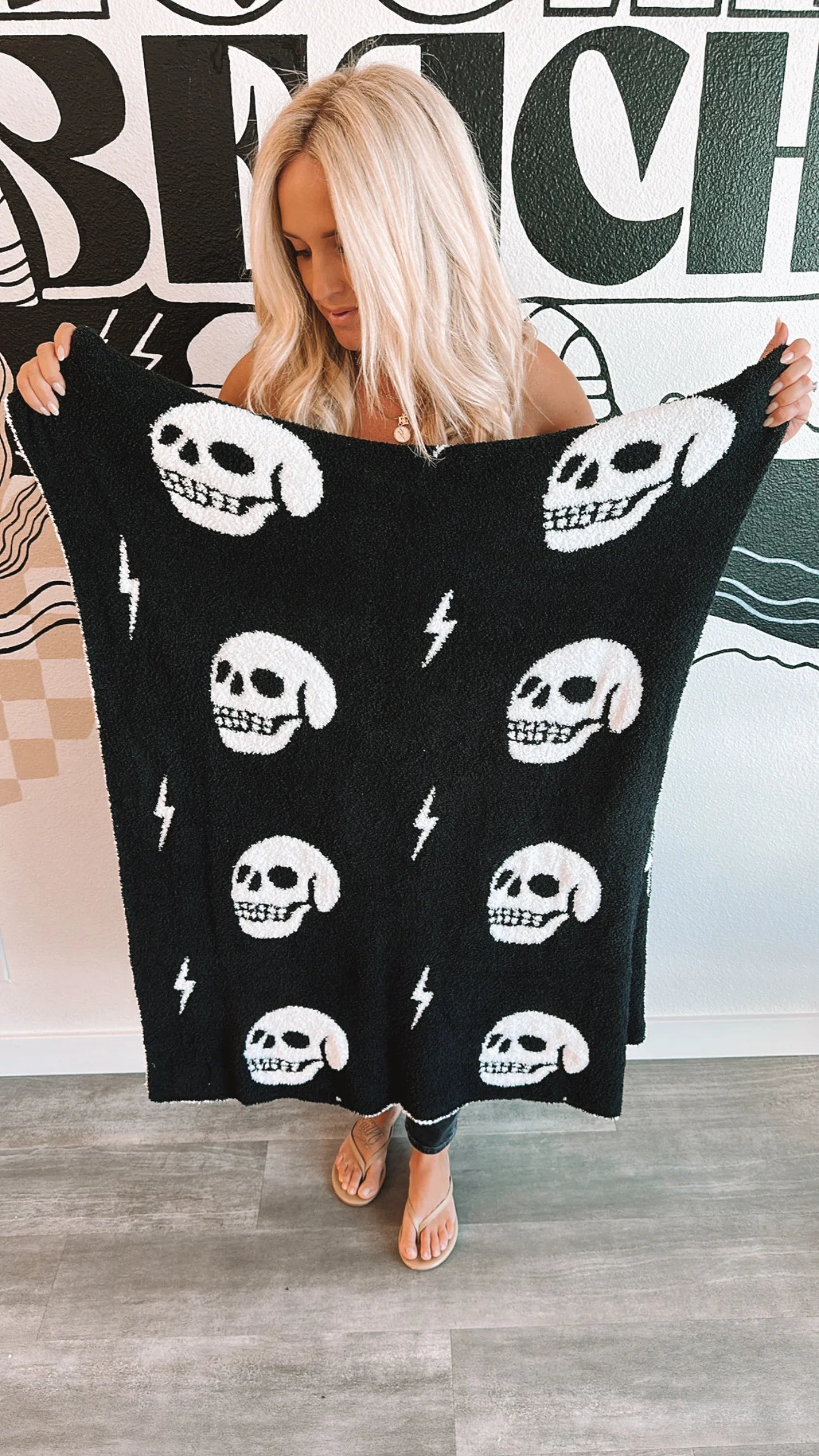 Skull & Bolt Luxe Home Blanket