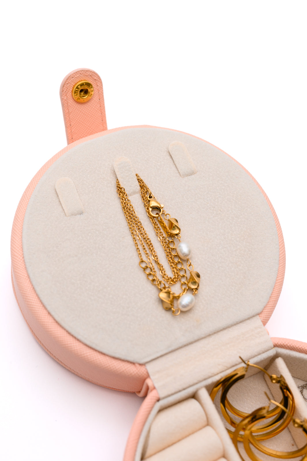 Circular Travel Jewelry Case in Pink (Online Exclusive)