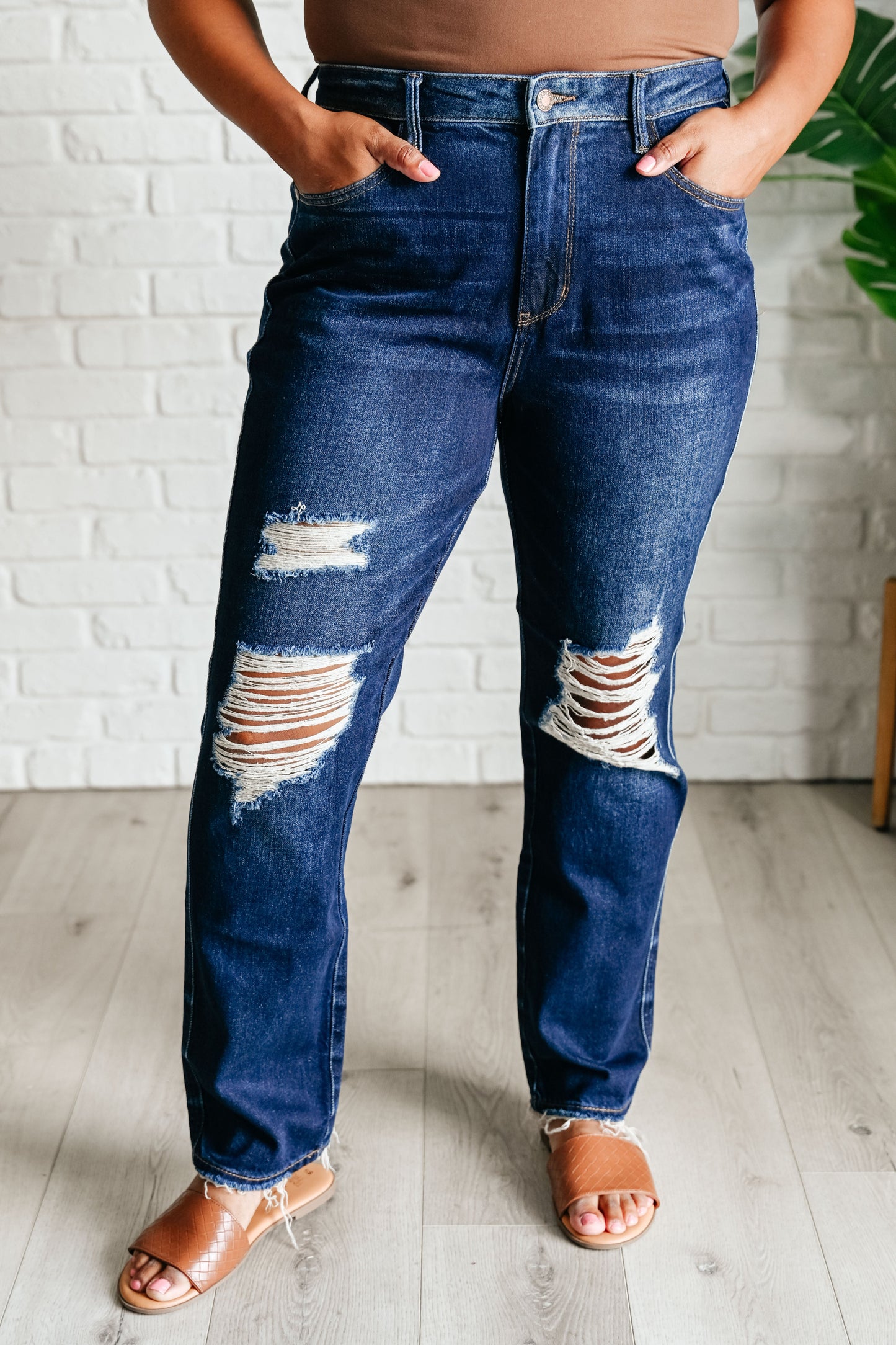 Montana High Rise Rigid Magic Distressed Straight Jeans (Online Exclusive)