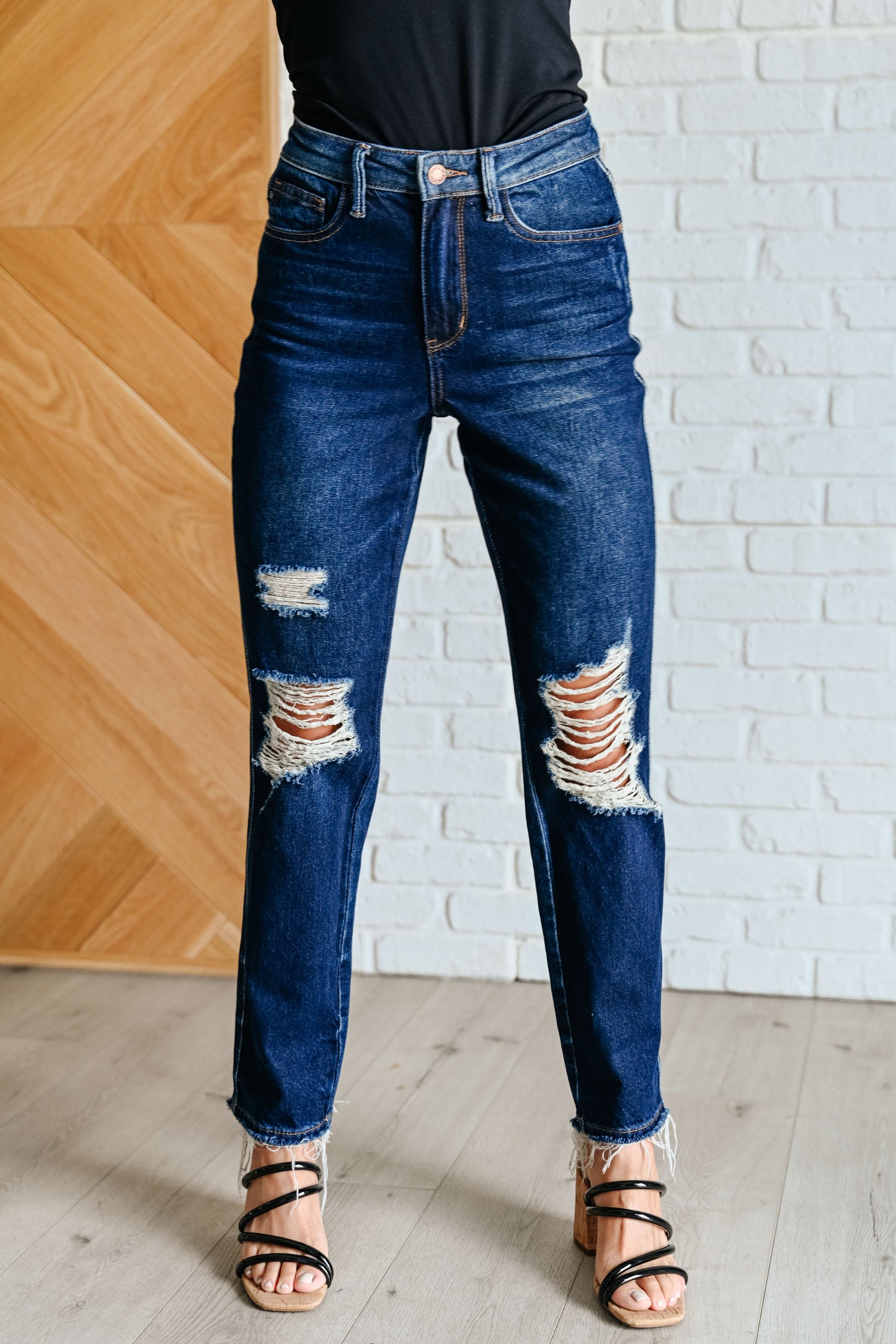 Montana High Rise Rigid Magic Distressed Straight Jeans (Online Exclusive)