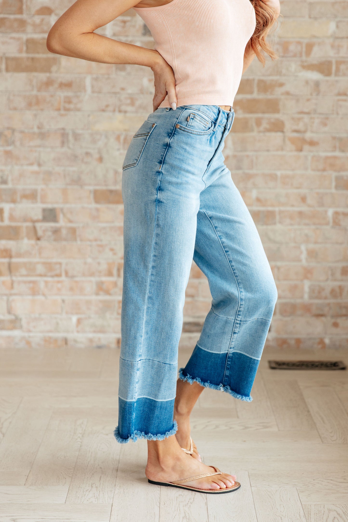 Olivia High Rise Wide Leg Crop Jeans in Medium Wash (Online Exclusive)