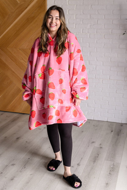 Oversized Blanket Hoodie in Strawberry (Online Exclusive)