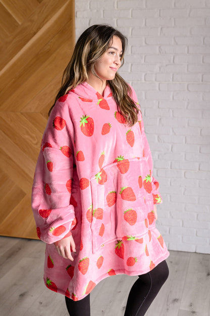 Oversized Blanket Hoodie in Strawberry (Online Exclusive)