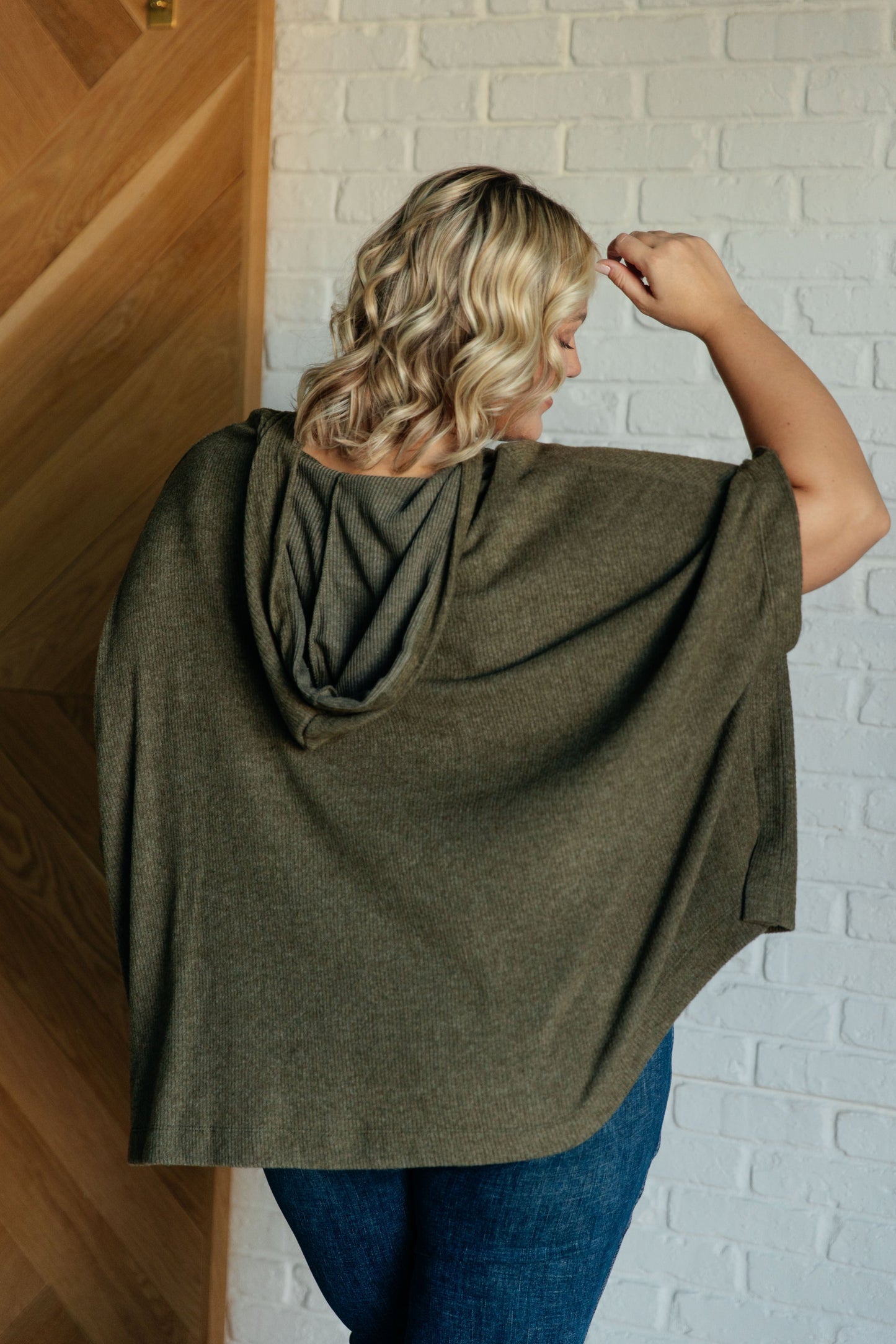 Perfectly Poised Hooded Poncho in Olive (Online Exclusive)