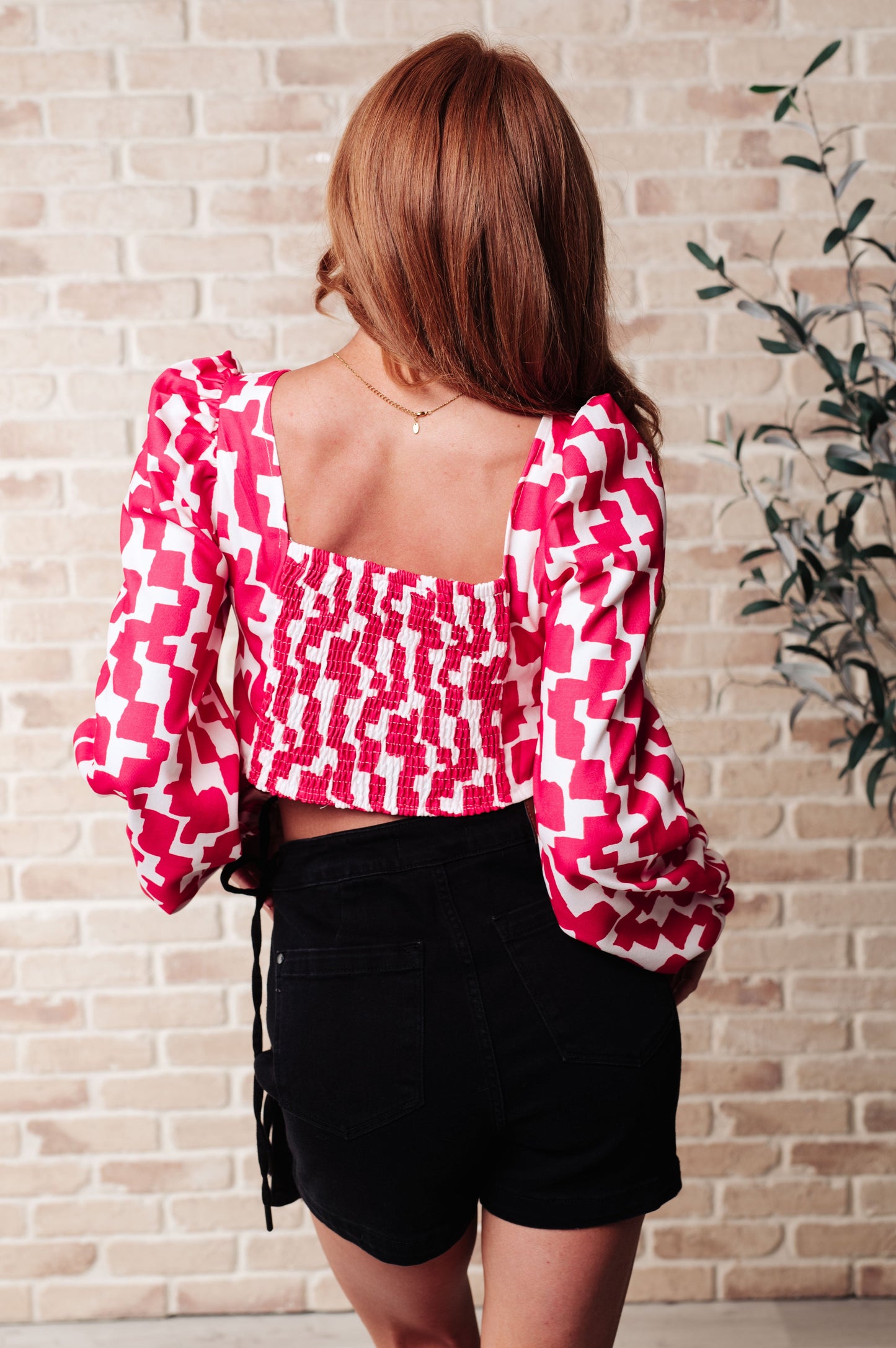 Zola Zip Up Abstract Print Crop Top in Magenta (Online Exclusive)