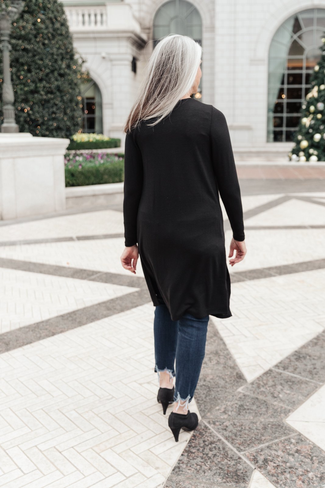 Alexis Lightweight Long Knit Cardigan in Black (Online Exclusive) - Uptown Boutique Ramona