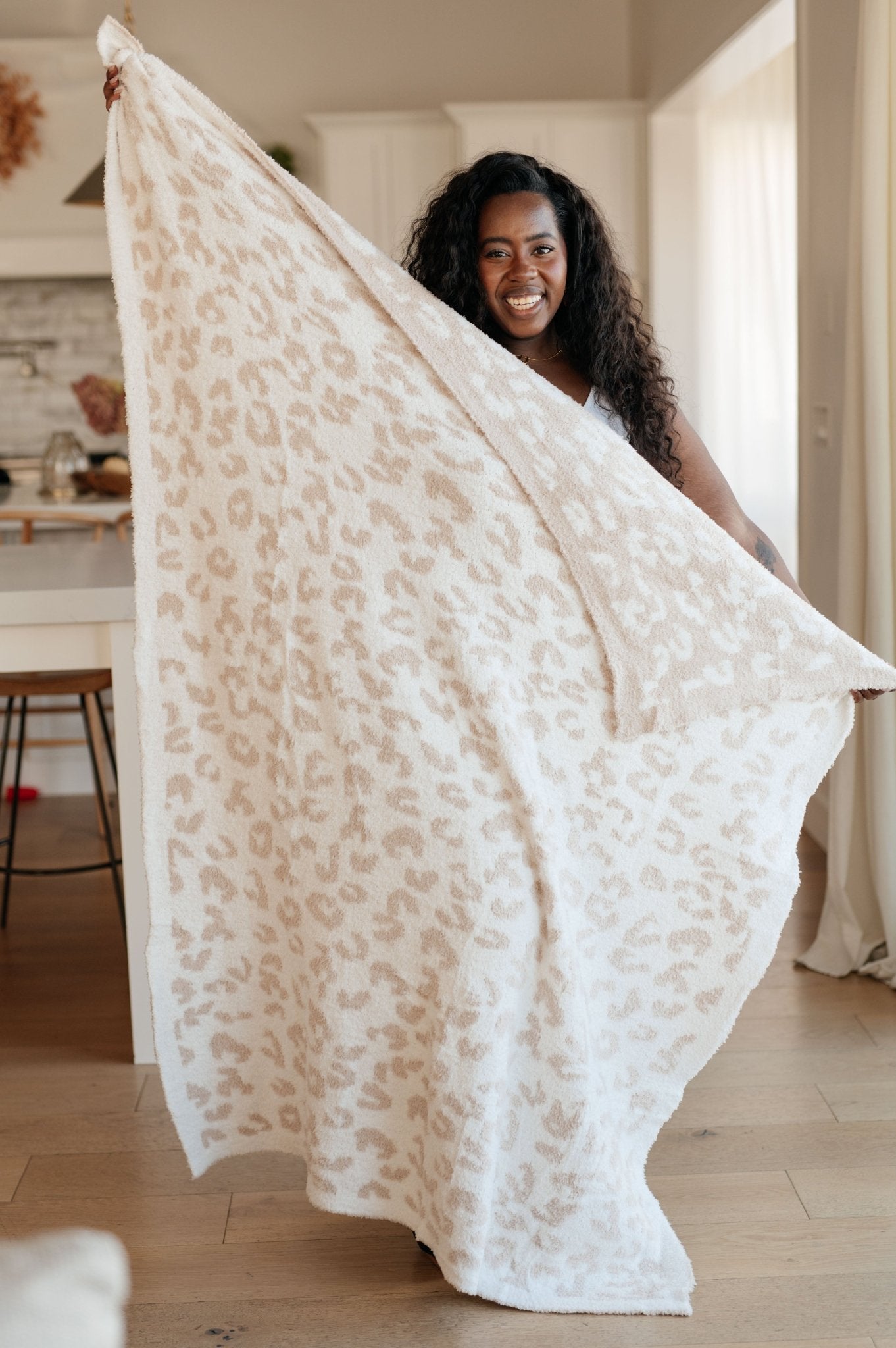 Ari Blanket Single Cuddle Size in Neutral Animal (Online Exclusive) - Uptown Boutique Ramona