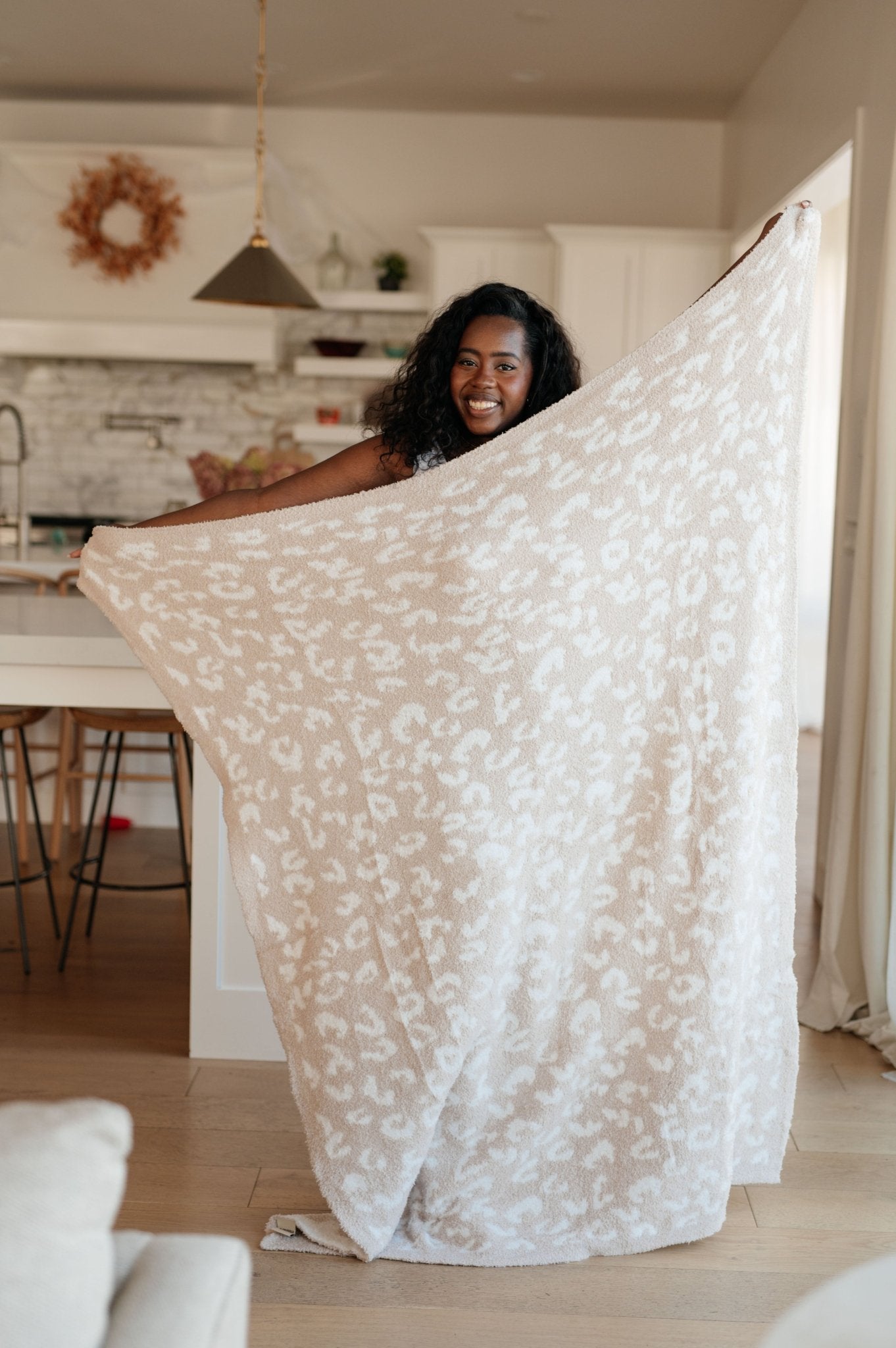 Ari Blanket Single Cuddle Size in Neutral Animal (Online Exclusive) - Uptown Boutique Ramona