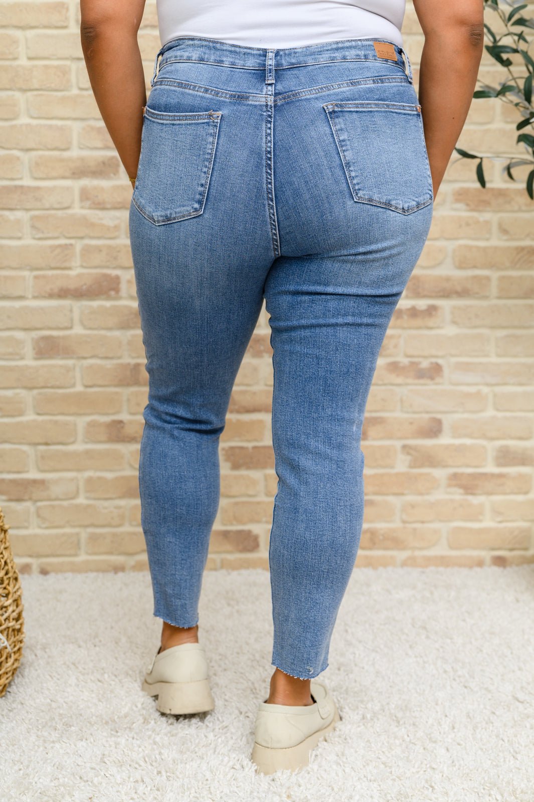 Becca Hi - Waisted Embroidered Pocket Relaxed Jeans (Online Exclusive) - Uptown Boutique Ramona