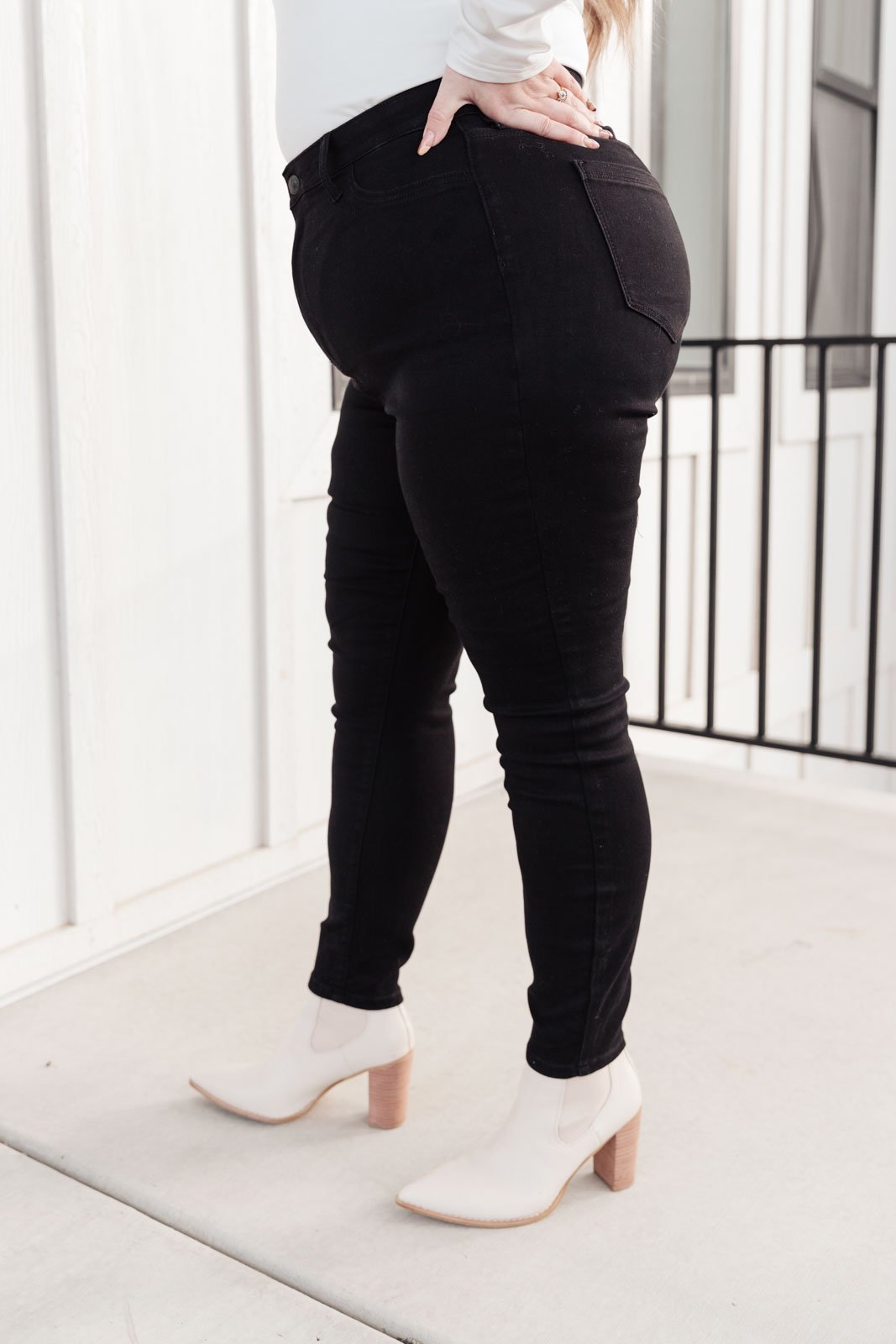 Black City Skinnies (Online Exclusive) - Uptown Boutique Ramona