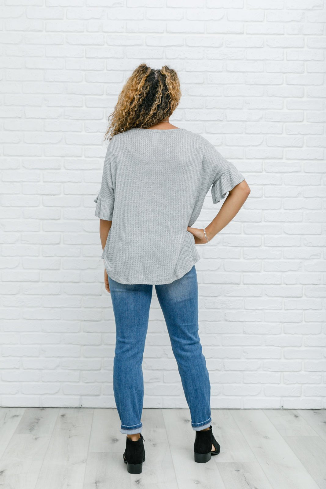 Break Away Top In Gray (Online Exclusives) - Uptown Boutique Ramona