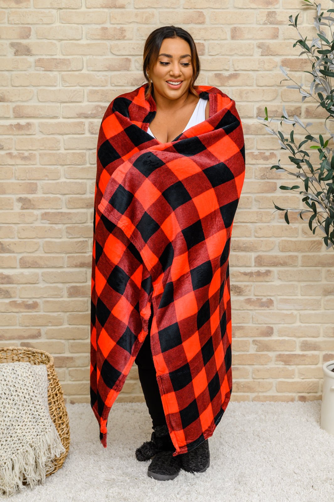 Buffalo Plaid Blanket In Red & Black (Online Exclusive) - Uptown Boutique Ramona