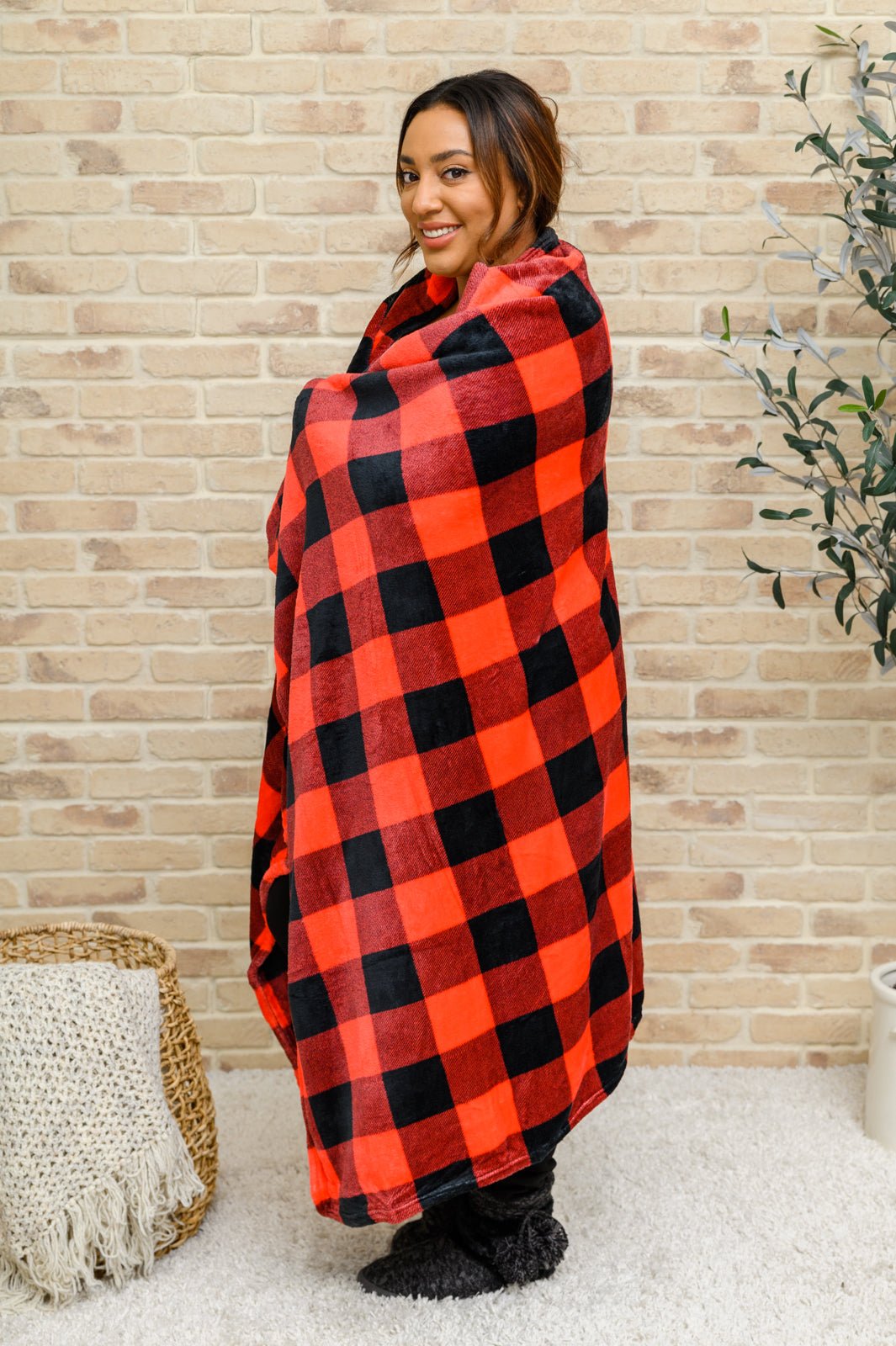 Buffalo Plaid Blanket In Red & Black (Online Exclusive) - Uptown Boutique Ramona