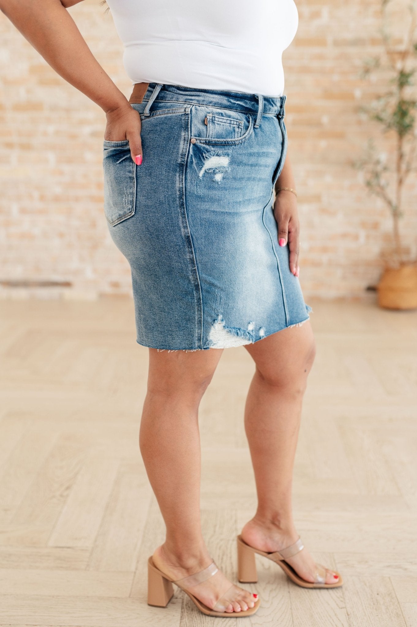 Carol High Rise Rigid Magic Denim Skirt (Online Exclusive) - Uptown Boutique Ramona