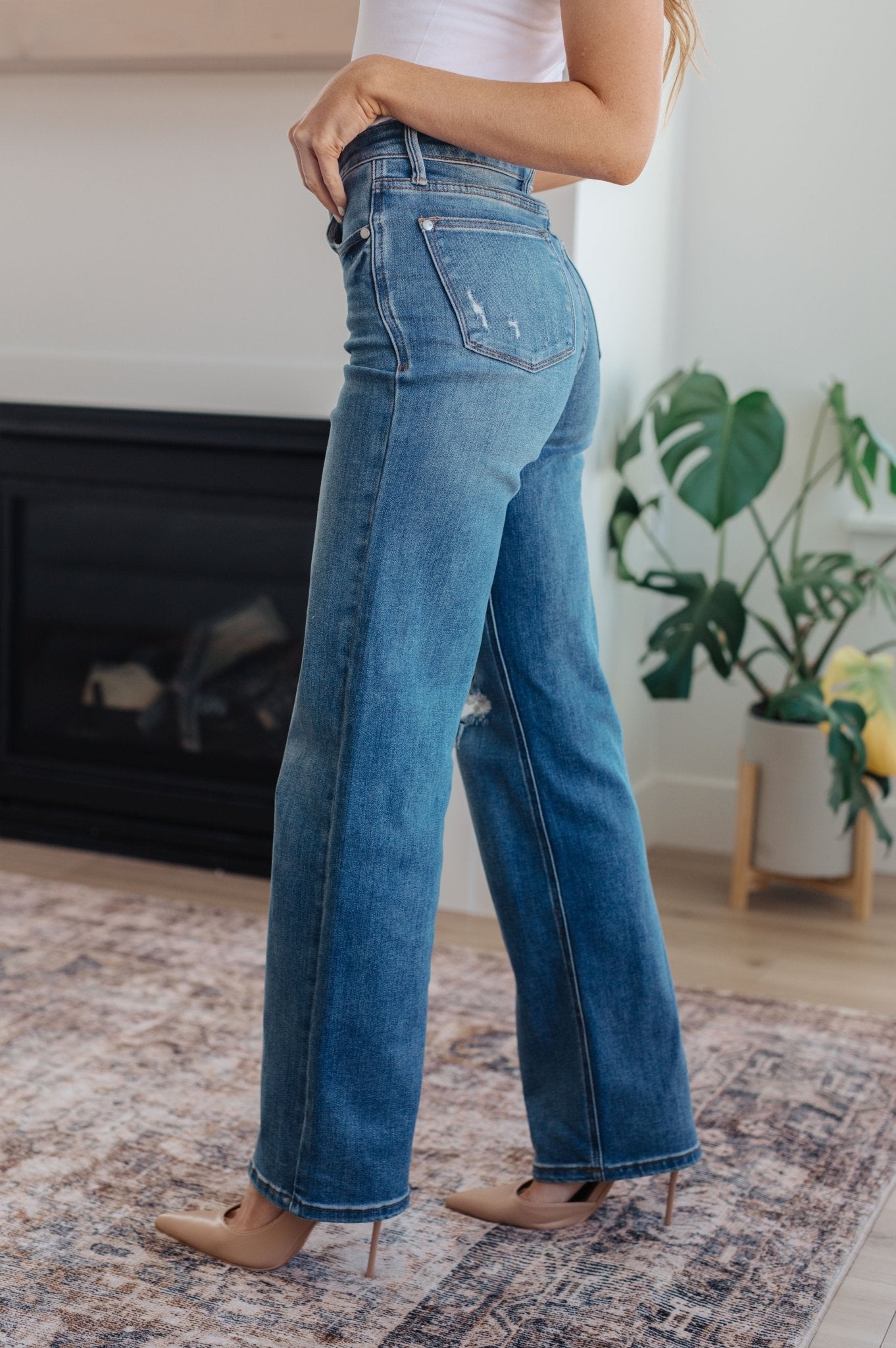 Carrie High Rise Control Top 90's Straight Jeans (Online Exclusive) - Uptown Boutique Ramona