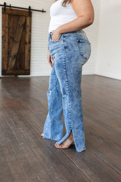 Carter High Rise Slit Hem Straight Jeans (Online Exclusive) - Uptown Boutique Ramona