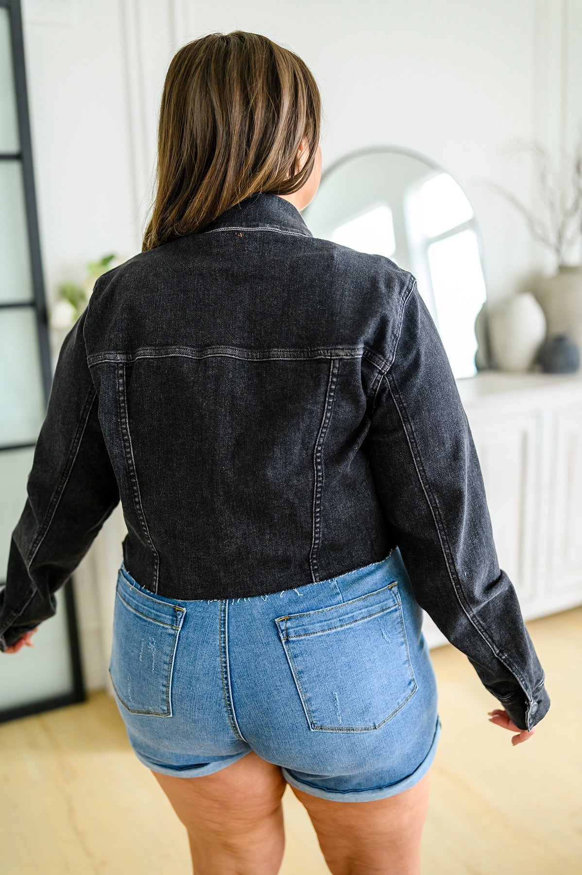 Charlie Cropped Denim Jacket (Online Exclusive) - Uptown Boutique Ramona