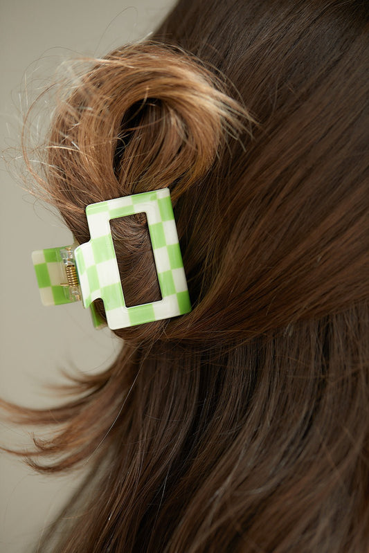 Checkered Claw Clip in Green. (Online Exclusive) - Uptown Boutique Ramona