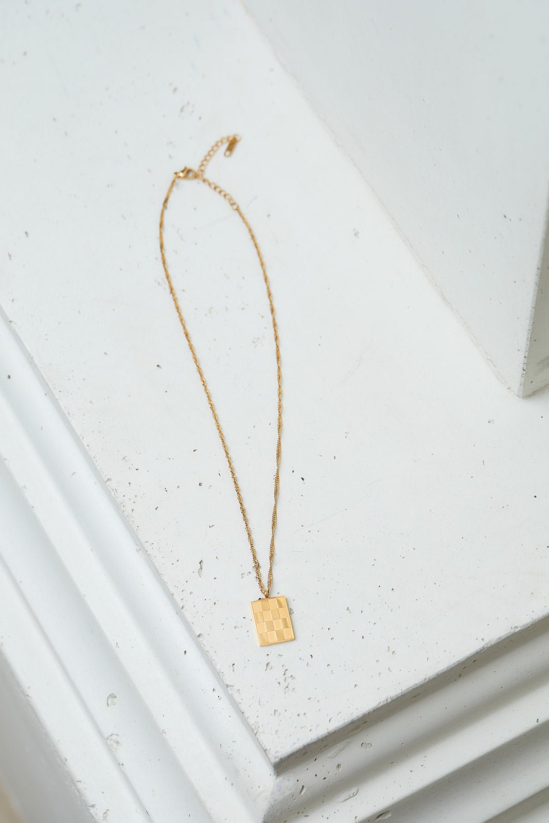 Checkered Pendant Necklace (Online Exclusive) - Uptown Boutique Ramona