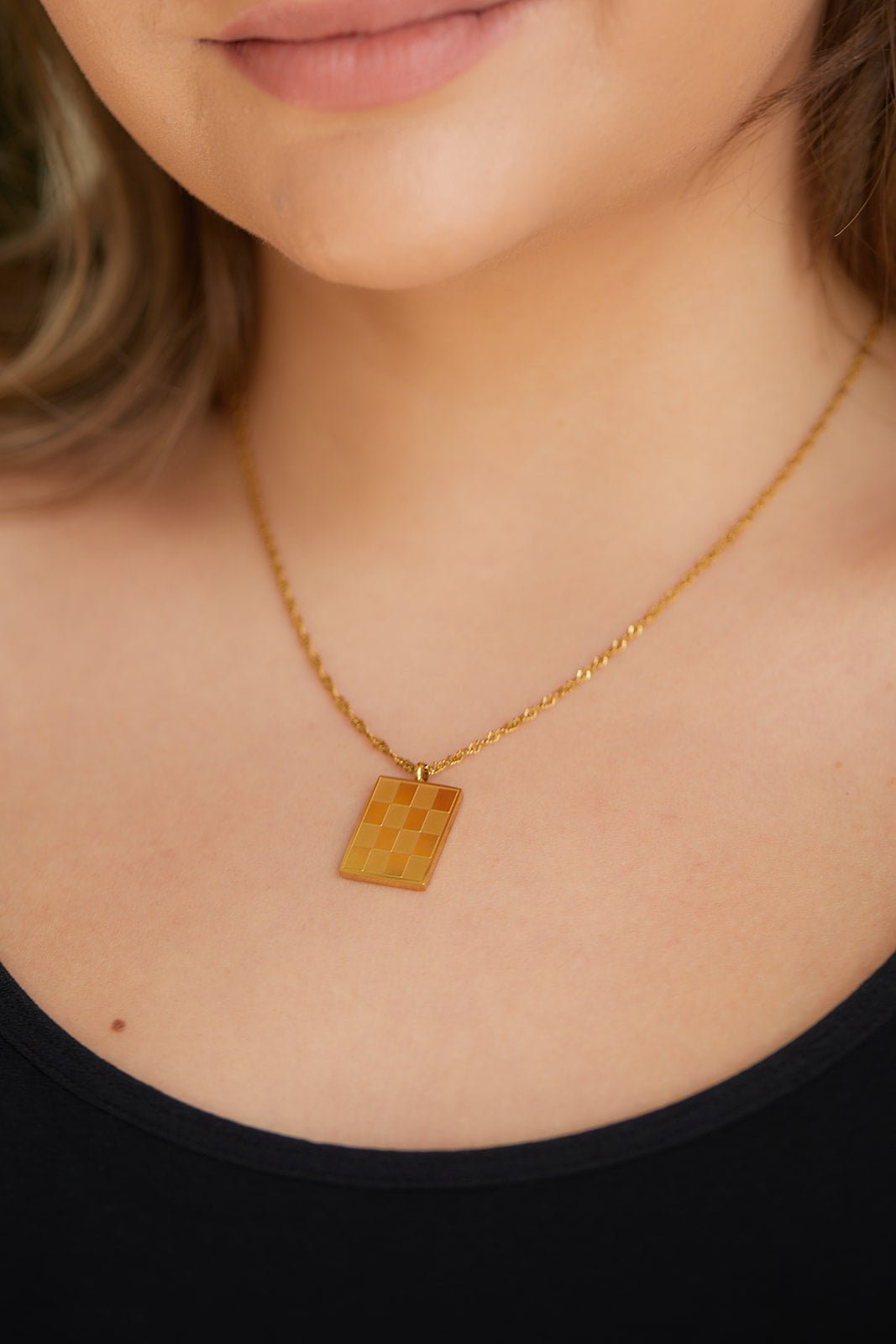 Checkered Pendant Necklace (Online Exclusive) - Uptown Boutique Ramona