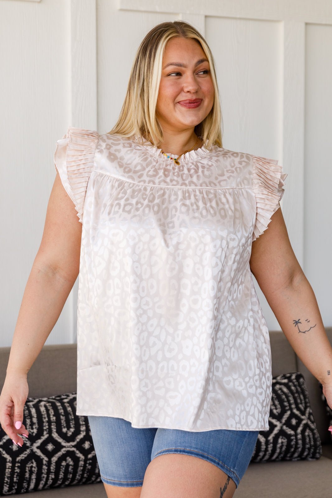 City Escape Top in Pearl (Online Exclusive) - Uptown Boutique Ramona