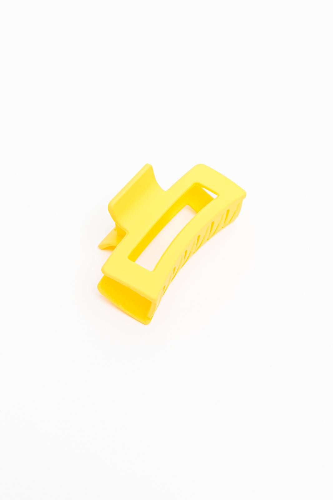 Claw Clip Set of 4 in Lemon (Online Exclusive) - Uptown Boutique Ramona