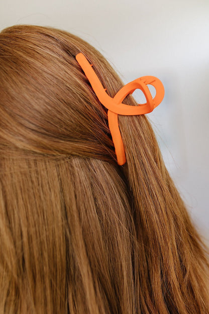 Claw Clip Set of 4 in Orange (Online Exclusive) - Uptown Boutique Ramona