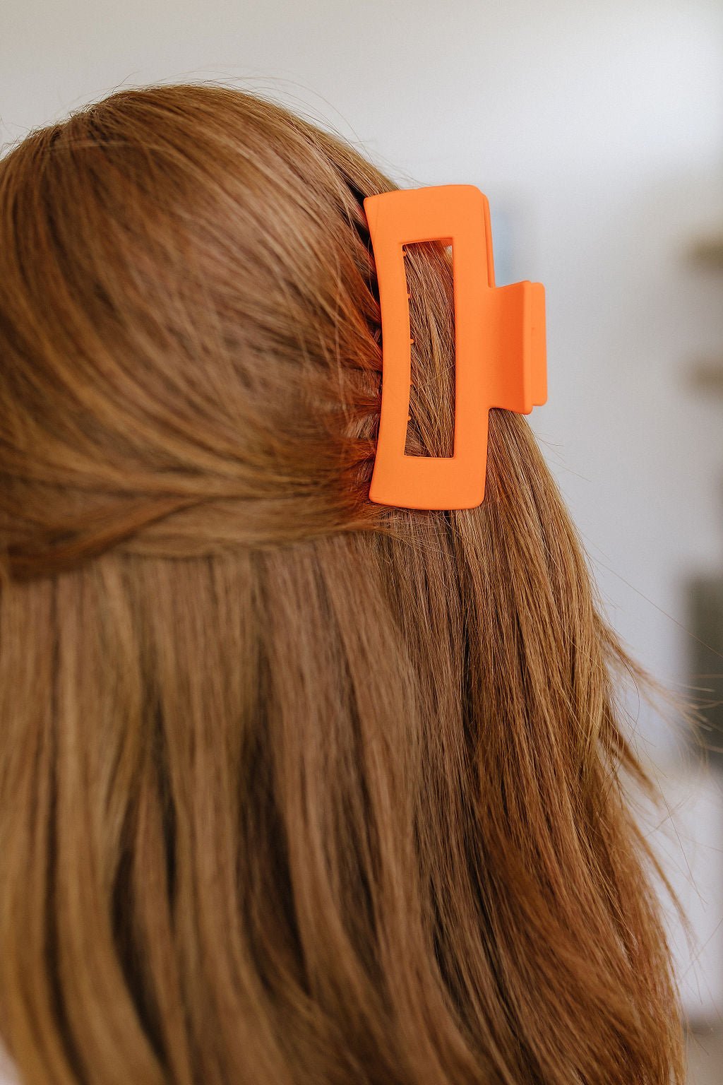 Claw Clip Set of 4 in Orange (Online Exclusive) - Uptown Boutique Ramona