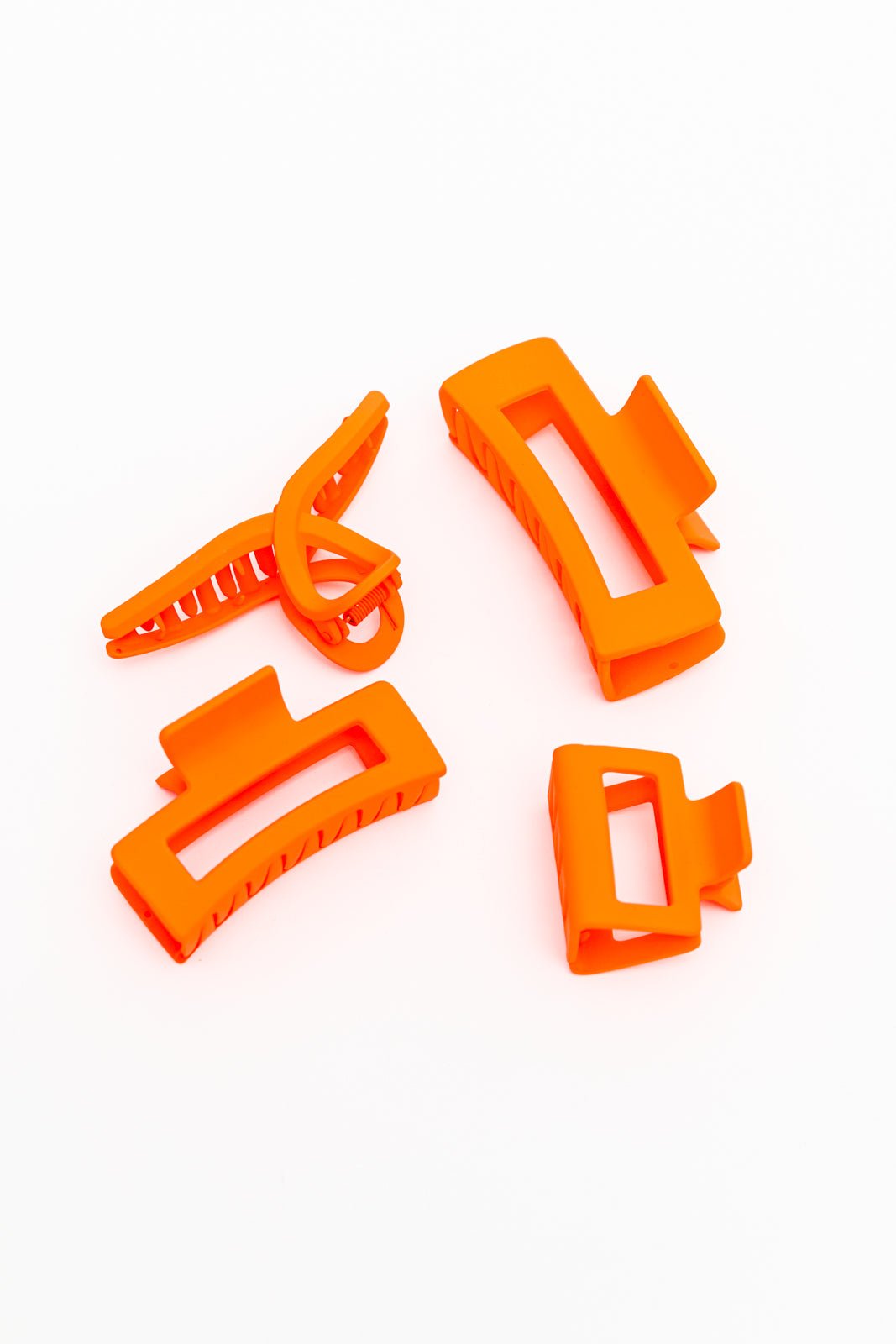 Claw Clip Set of 4 in Orange (Online Exclusive) - Uptown Boutique Ramona