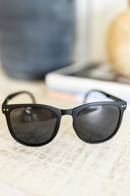 Collapsible Girlfriend Sunnies & Case in Black (Online Exclusive) - Uptown Boutique Ramona