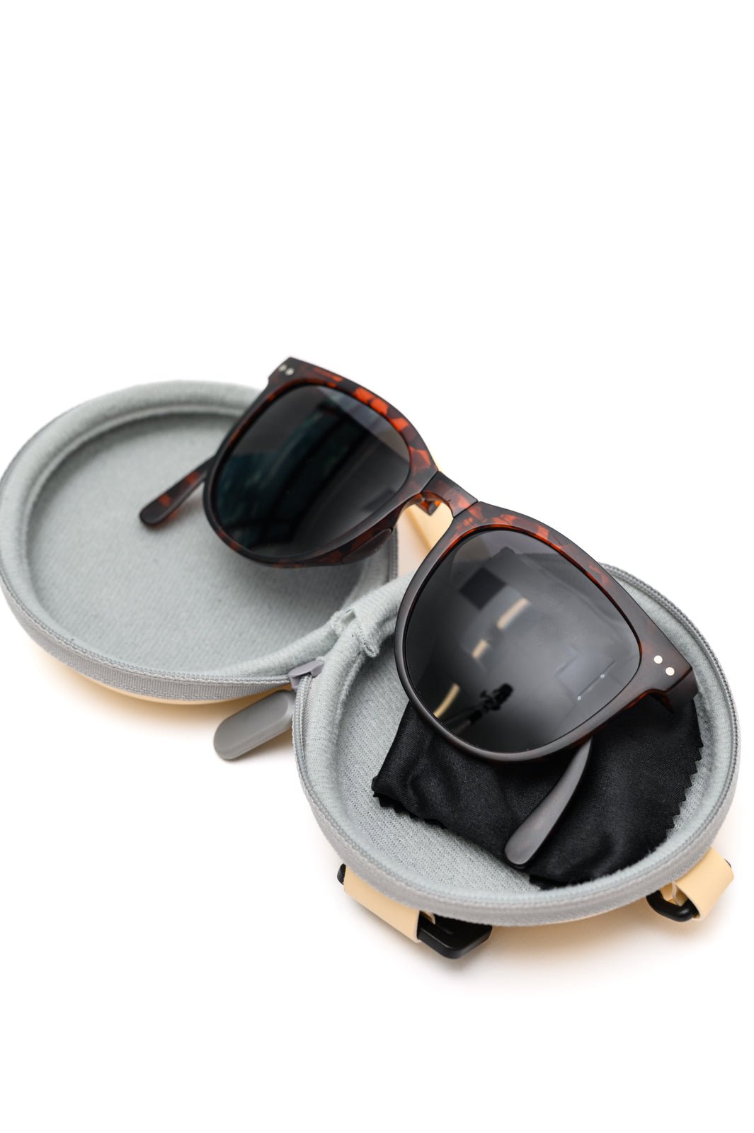 Collapsible Girlfriend Sunnies & Case in Tortoise Shell (Online Exclusive) - Uptown Boutique Ramona