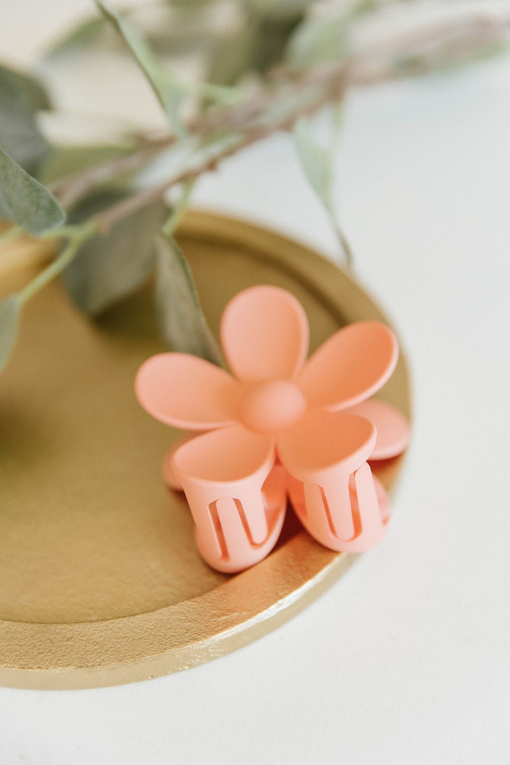 Daisy Claw in Coral (Online Exclusive) - Uptown Boutique Ramona