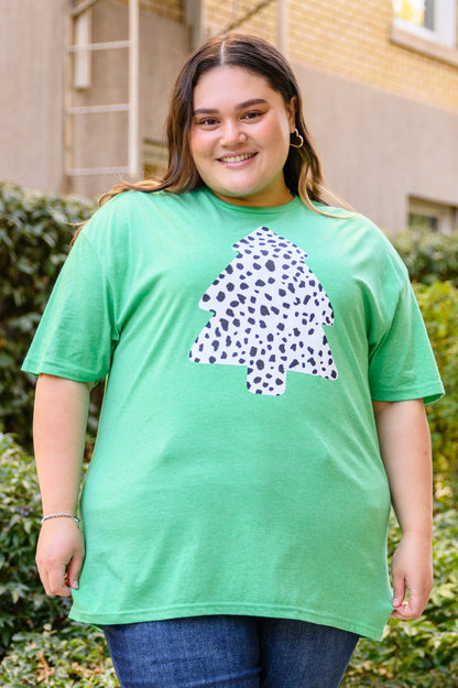 Dalmatian Tree Graphic Tee in Kelly Green (Online Exclusive) - Uptown Boutique Ramona