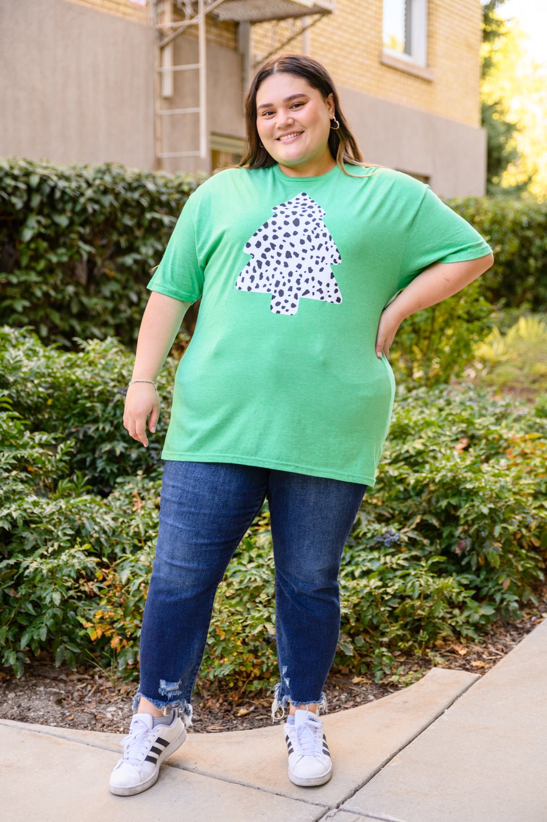 Dalmatian Tree Graphic Tee in Kelly Green (Online Exclusive) - Uptown Boutique Ramona