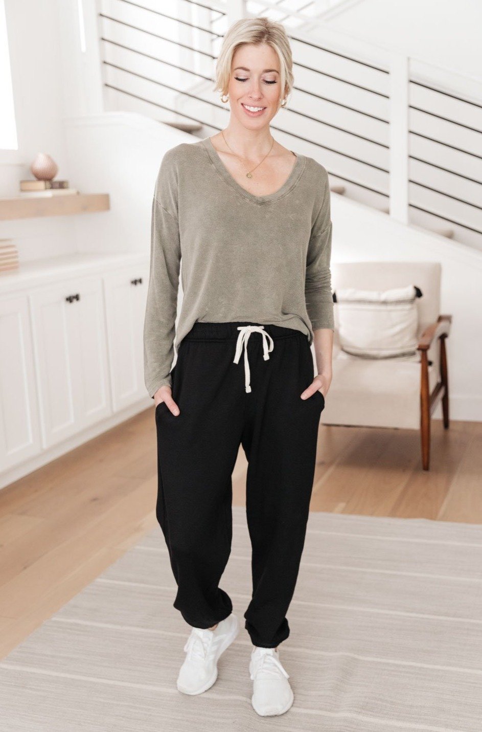 Day Off Sweats In Black (Online Exclusive) - Uptown Boutique Ramona